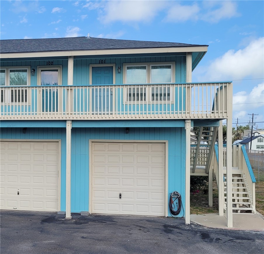 1809 Hillcrest 101 Rockport TX 78382