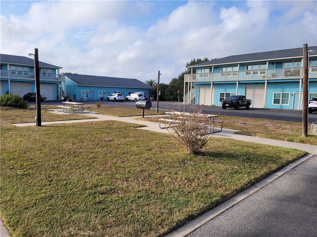 1809 Hillcrest 101 Rockport TX 78382