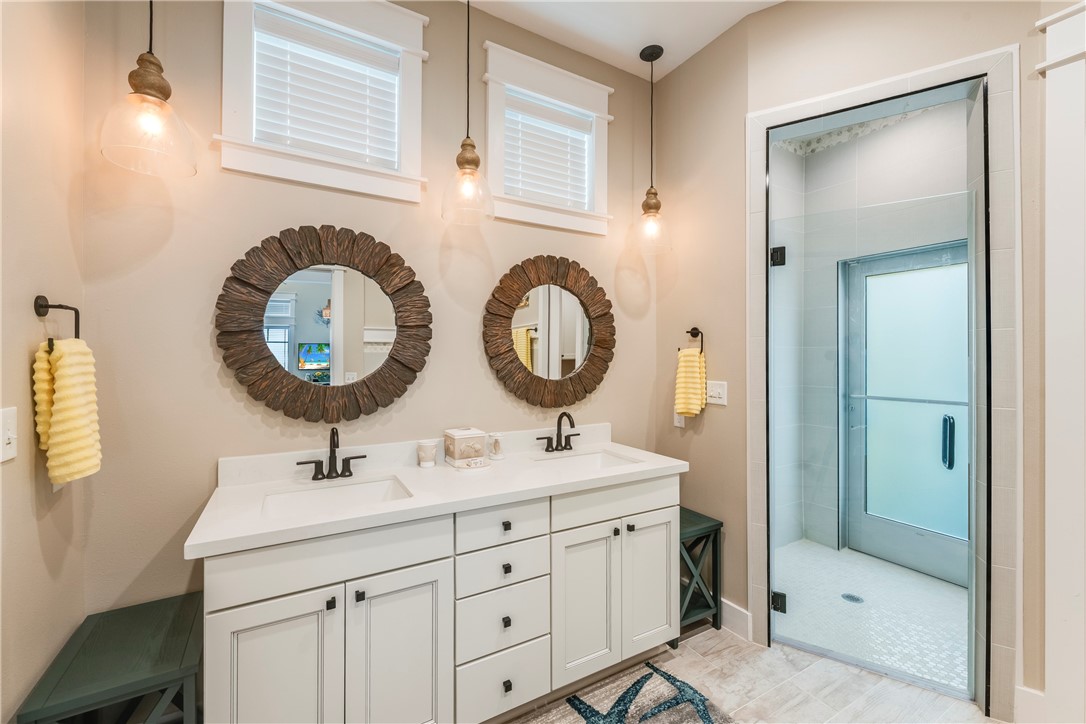 600 Center Square North 21 Port Aransas TX 78373