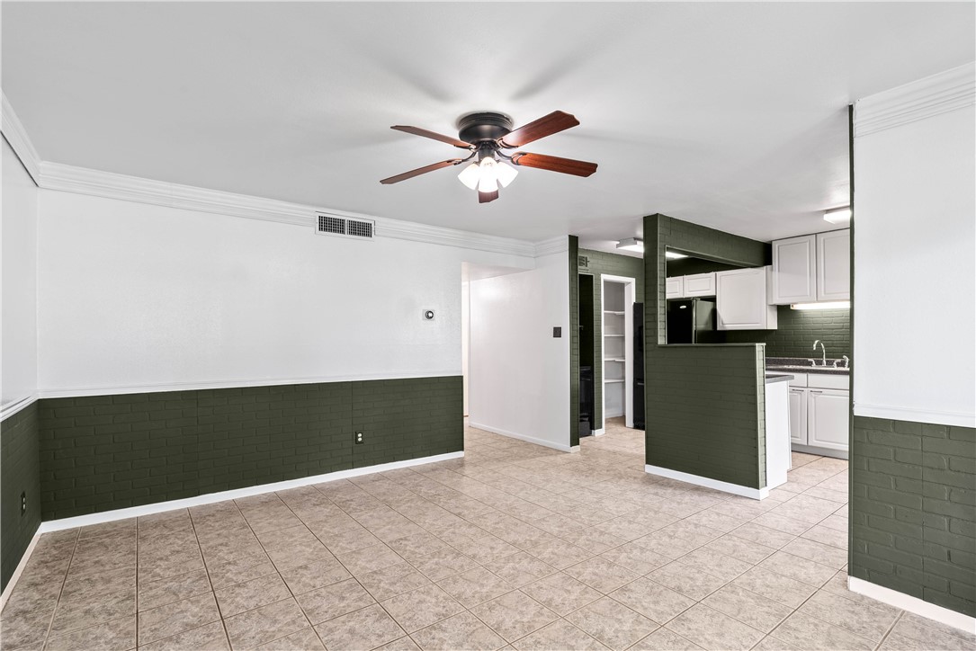 3402 Ocean Drive 16 Corpus Christi TX 78411