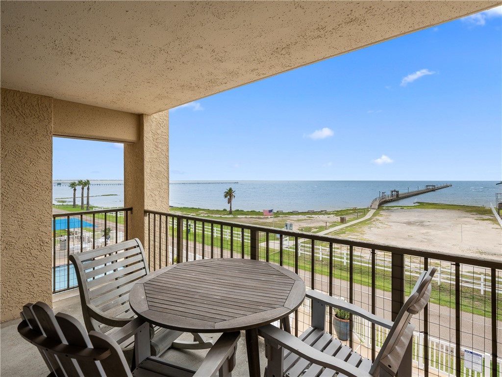1021 S Water Street 312 Rockport TX 78382
