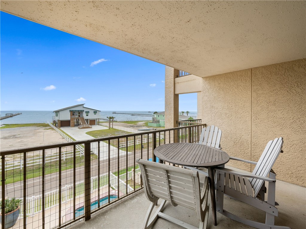 1021 S Water Street 312 Rockport TX 78382