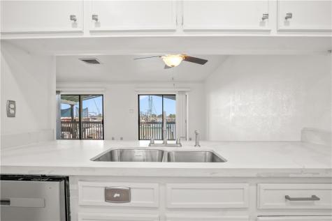 318 W Cotter Avenue 1 Port Aransas TX 78373
