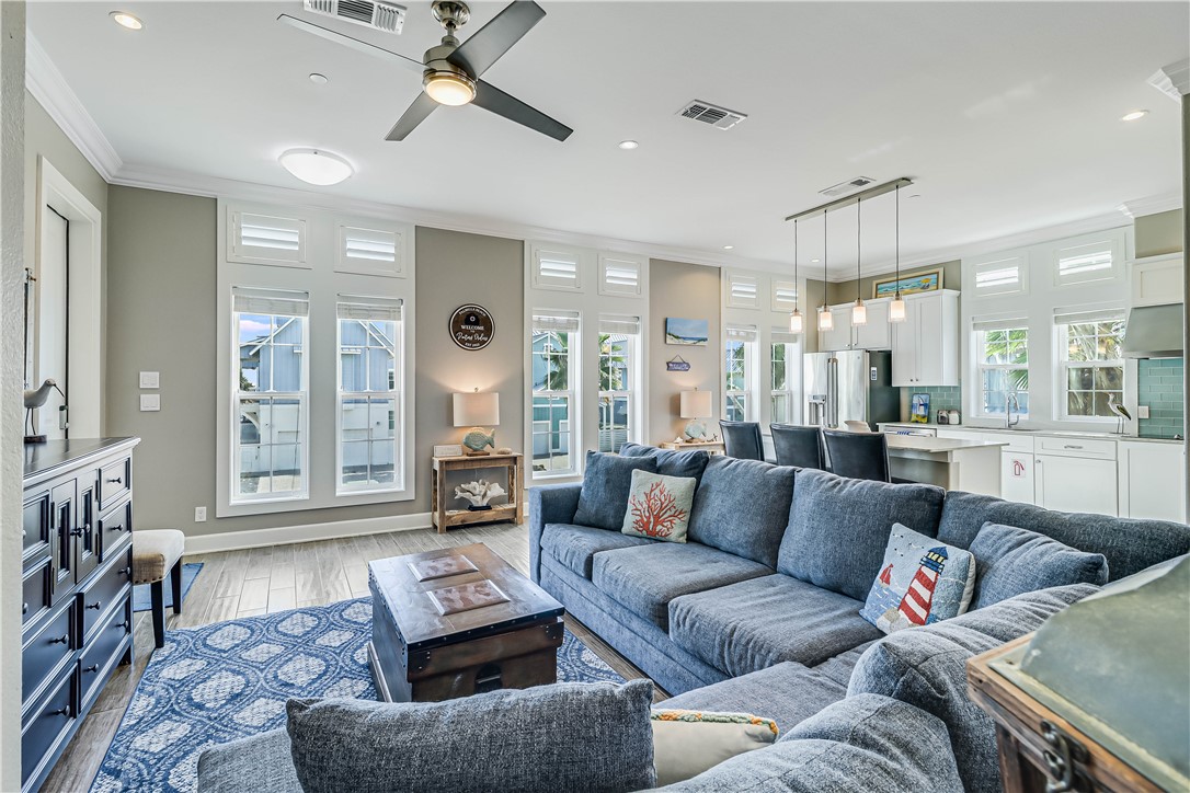 137 Palmilla Cr 201 Port Aransas TX 78373