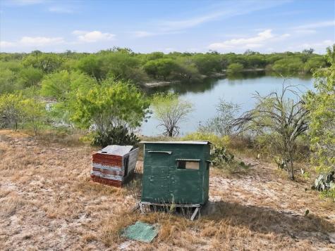 1991 S Highway 37 Three Rivers TX 78071