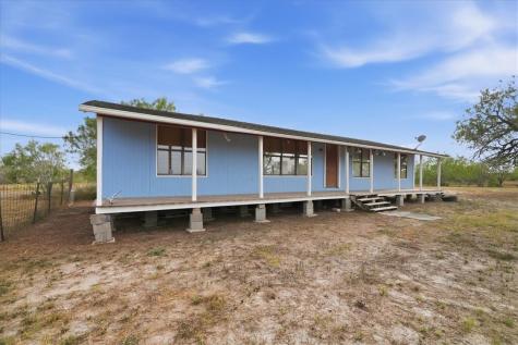 1991 S Highway 37 Three Rivers TX 78071