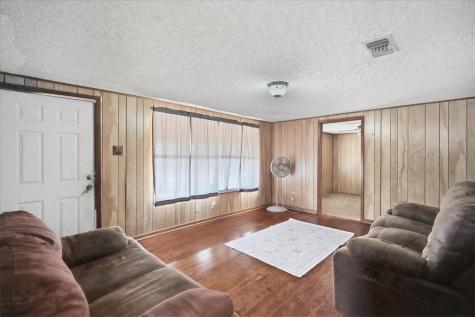 1991 S Highway 37 Three Rivers TX 78071