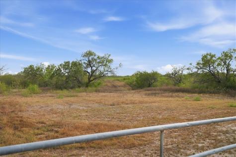 1991 S Highway 37 Three Rivers TX 78071