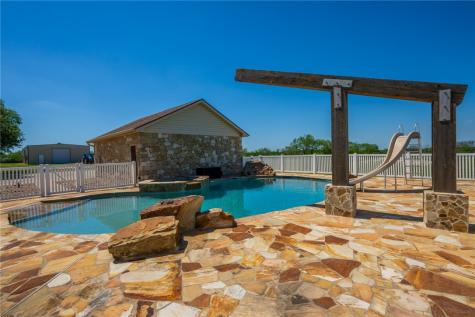 625 W County Road 303 Orange Grove TX 78372