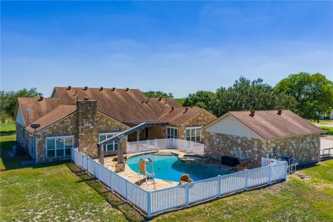 625 W County Road 303 Orange Grove TX 78372