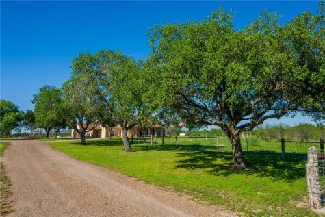 625 W County Road 303 Orange Grove TX 78372