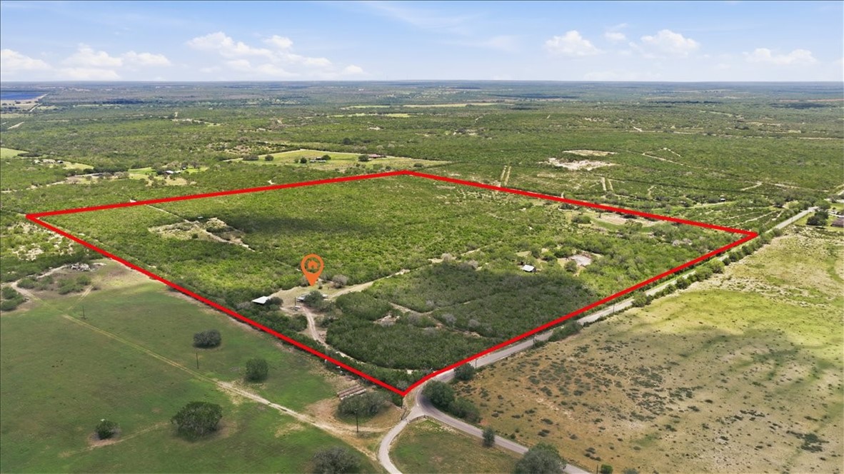 731 County Road 325 George West TX 78022