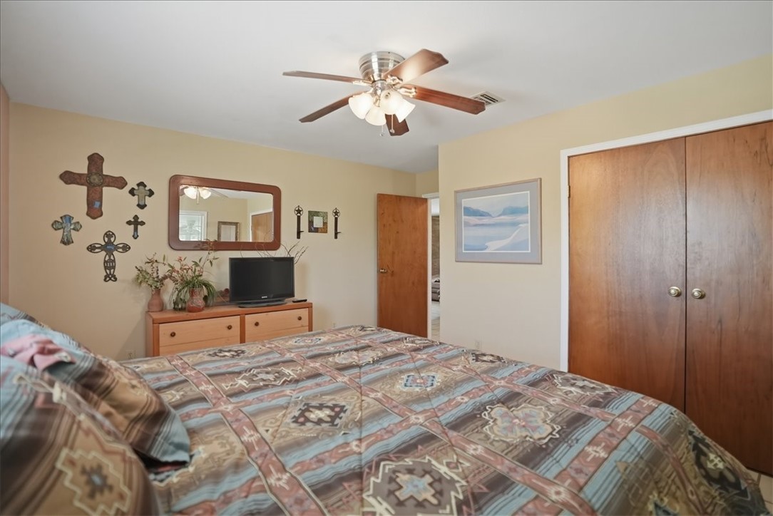 731 County Road 325 George West TX 78022