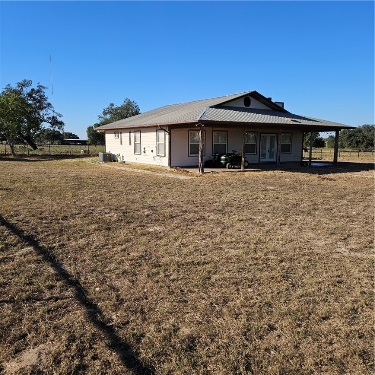 771 County Road 342 Pleasanton TX 78065