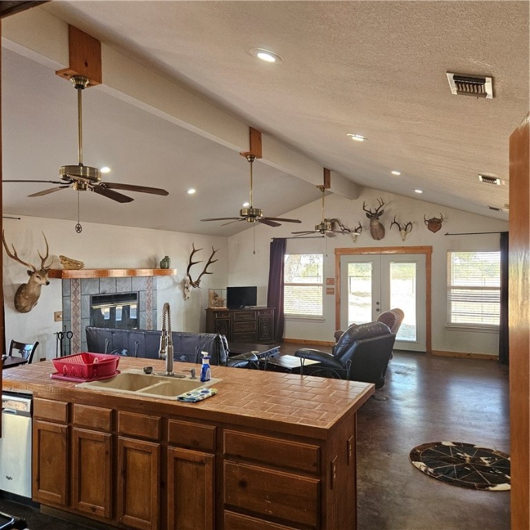 771 County Road 342 Pleasanton TX 78065