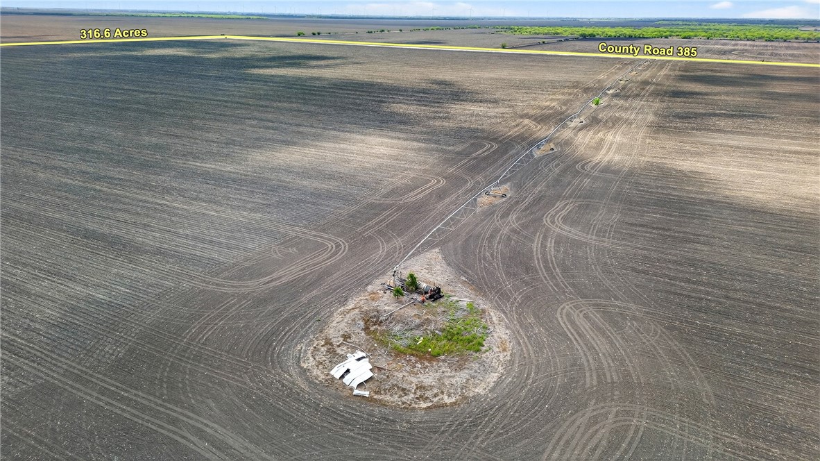 109 County Road 385 George West TX 78022