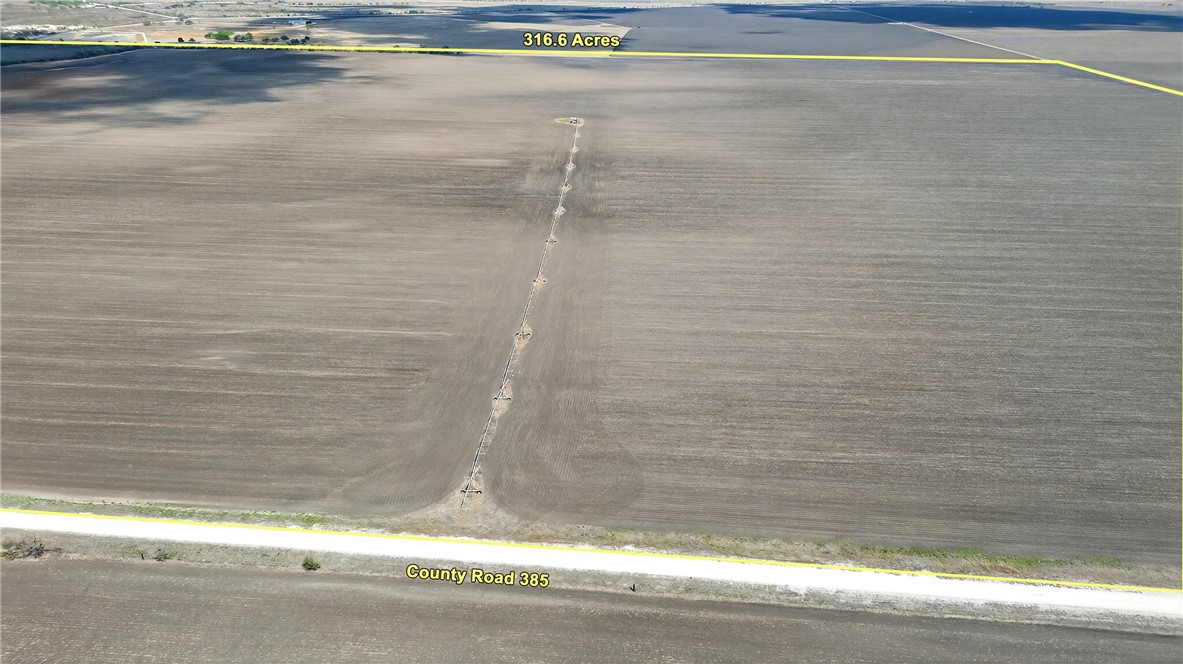 109 County Road 385 George West TX 78022