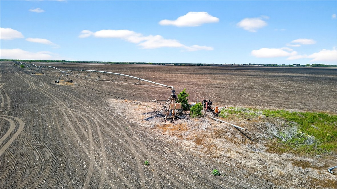 109 County Road 385 George West TX 78022