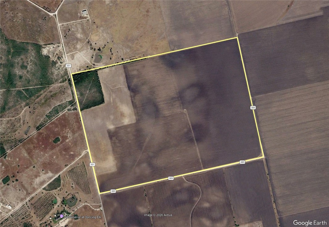 109 County Road 385 George West TX 78022