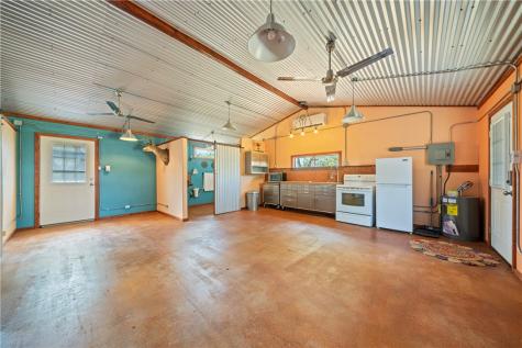 718 E County Road 2340 Riviera TX 78379