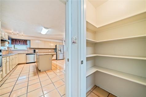 718 E County Road 2340 Riviera TX 78379