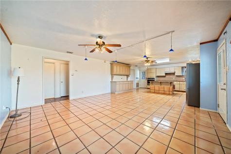 718 E County Road 2340 Riviera TX 78379