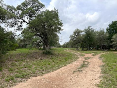 1632 Slickfield Road Yorktown TX 78164