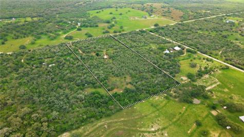 1632 Slickfield Road Yorktown TX 78164