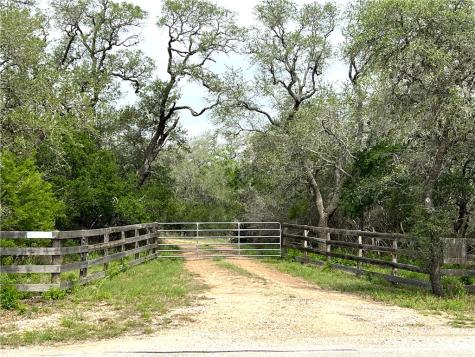 1632 Slickfield Road Yorktown TX 78164
