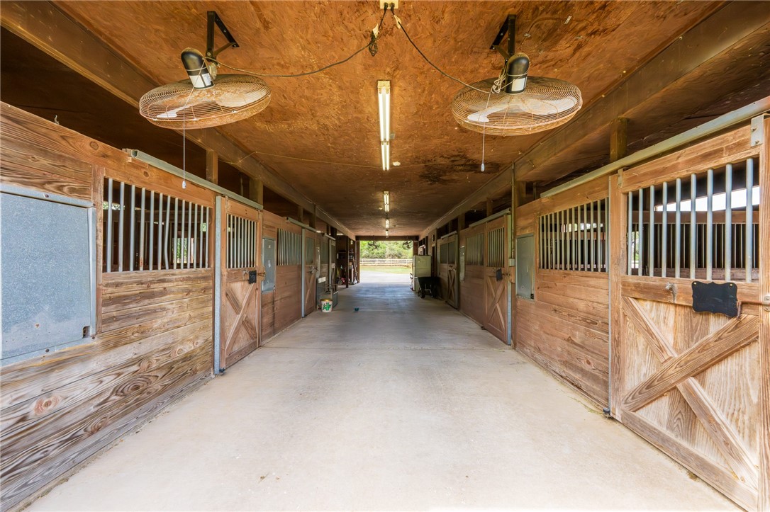 2310 E Highway 97 Pleasanton TX 78064
