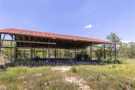 1305 Fm 799 George West TX 78022