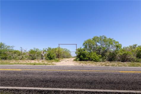1305 Fm 799 George West TX 78022