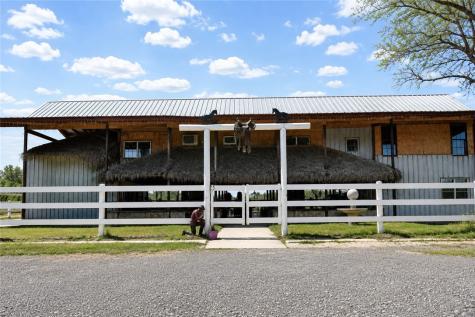 2325 E Highway 285 Falfurrias TX 78355