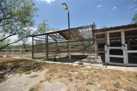 2325 E Highway 285 Falfurrias TX 78355