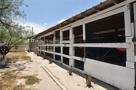 2325 E Highway 285 Falfurrias TX 78355