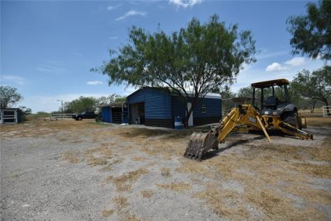 2325 E Highway 285 Falfurrias TX 78355