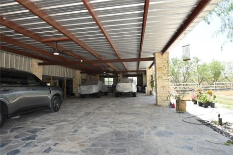 2325 E Highway 285 Falfurrias TX 78355