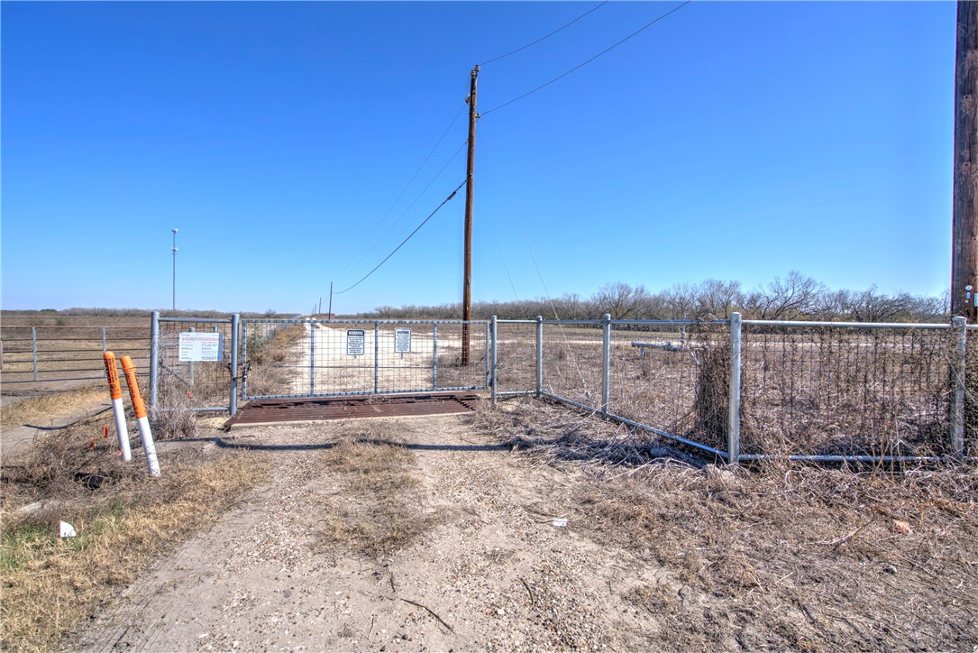 00 Fm 799 George West TX 78022