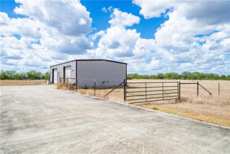 1777 County Road 170 Alice TX 78332