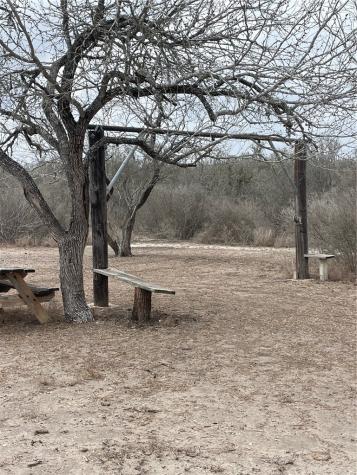 250 Live Oak Spur George West TX 78022