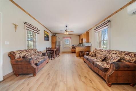 6802 Cr 103 San Diego TX 78384