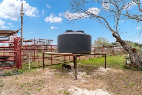 6802 Cr 103 San Diego TX 78384