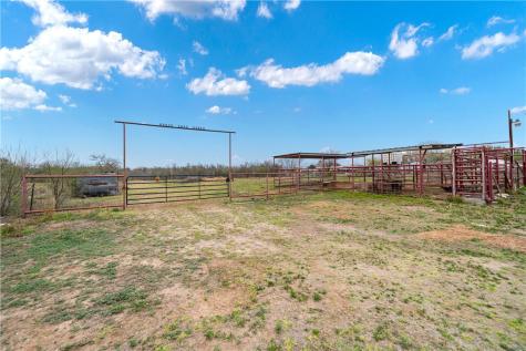 6802 Cr 103 San Diego TX 78384