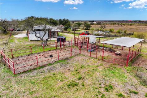 6802 Cr 103 San Diego TX 78384