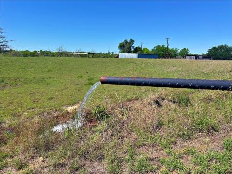 3265 Tx-97 Pleasanton TX 78064