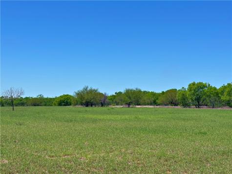 3265 Tx-97 Pleasanton TX 78064