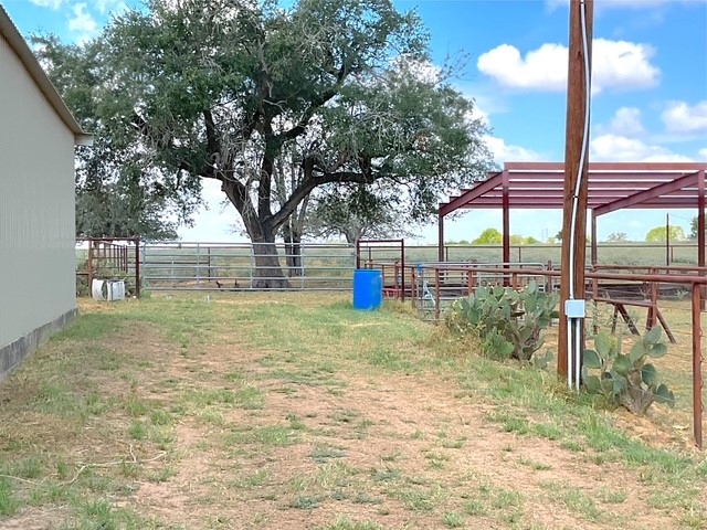 205 Western Street Pleasanton TX 78064