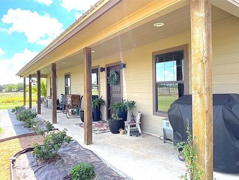 205 Western Street Pleasanton TX 78064