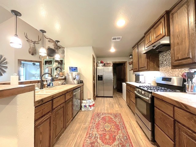 205 Western Street Pleasanton TX 78064