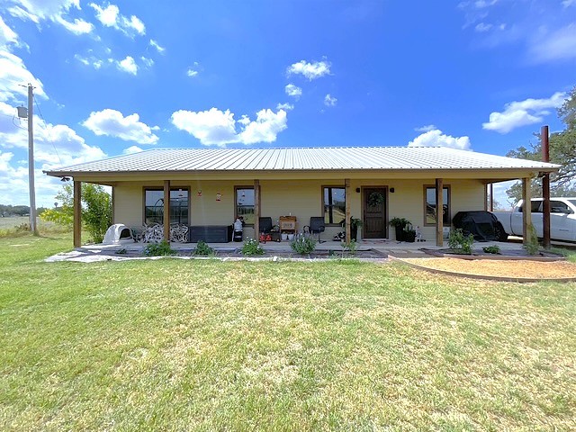205 Western Street Pleasanton TX 78064